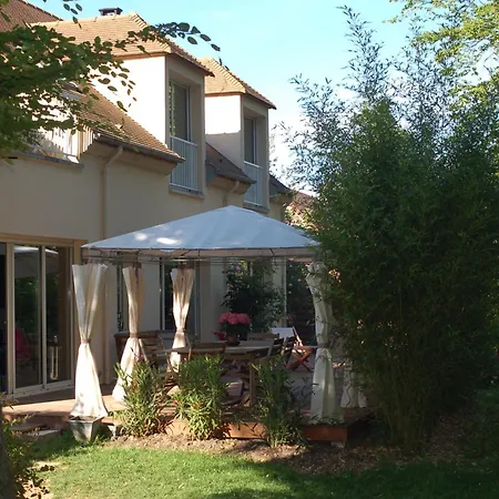 Loft Trotters فندق مبيت وإفطار L'Etang-la-Ville