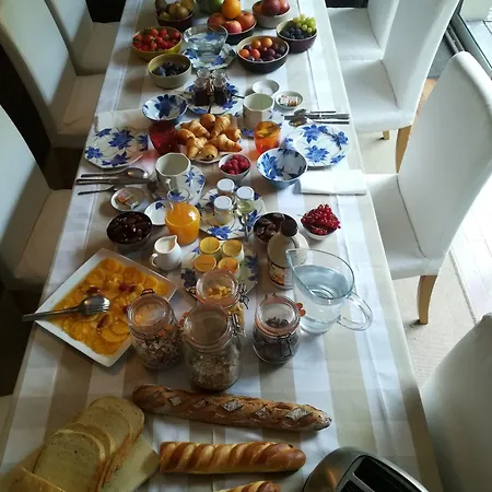 Loft Trotters Bed & Breakfast 4*